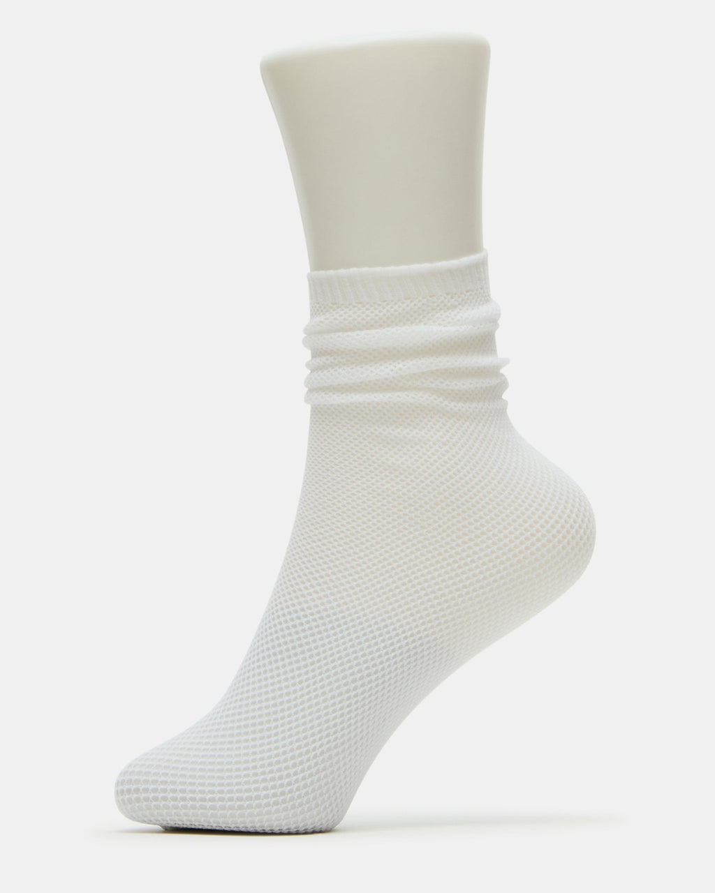 FISHNET SLOUCHY CREW SOCKS WHITE  Famous | Online Store