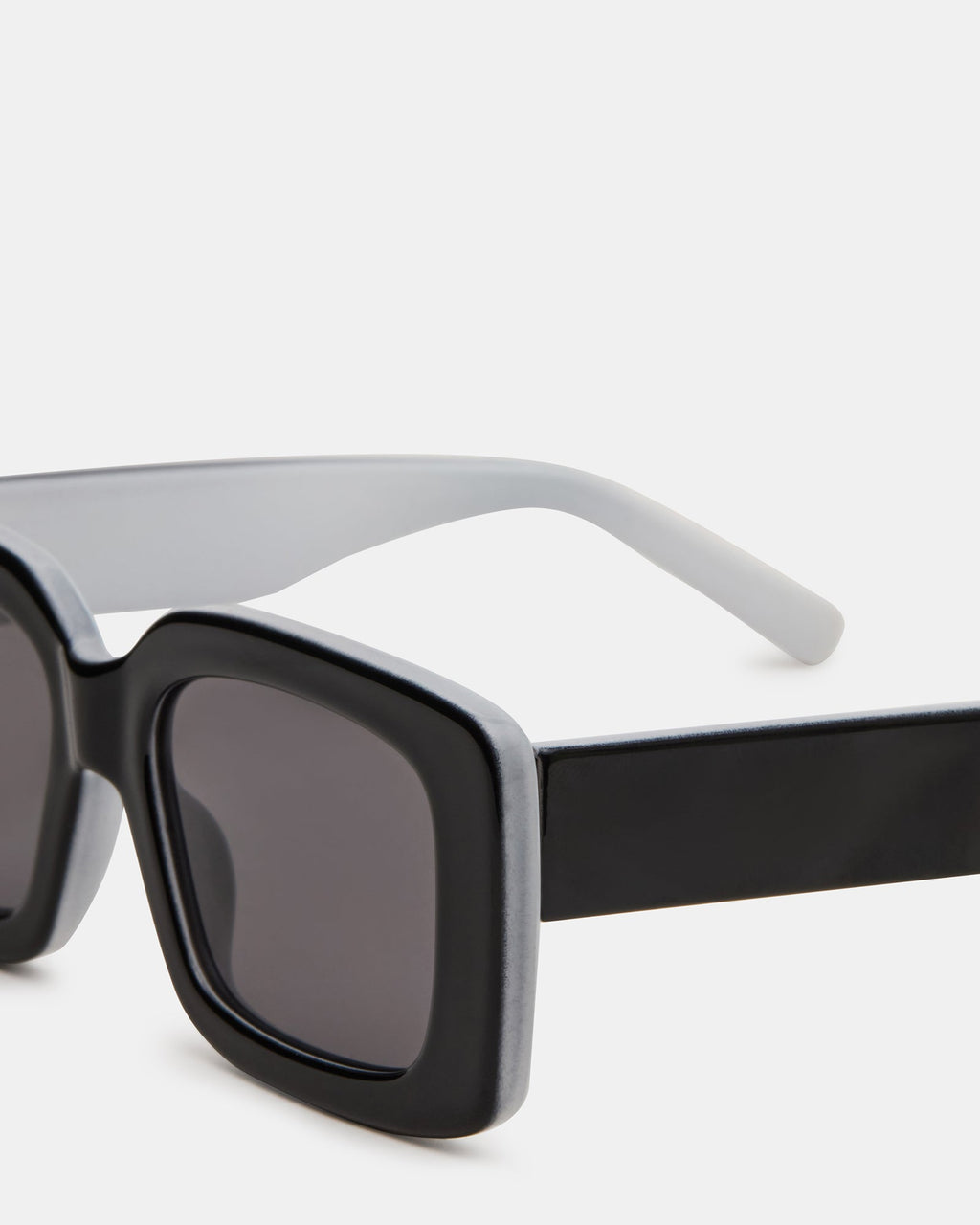 ASHLIN SUNGLASSES BLACK/WHITE  Famous | Online Store