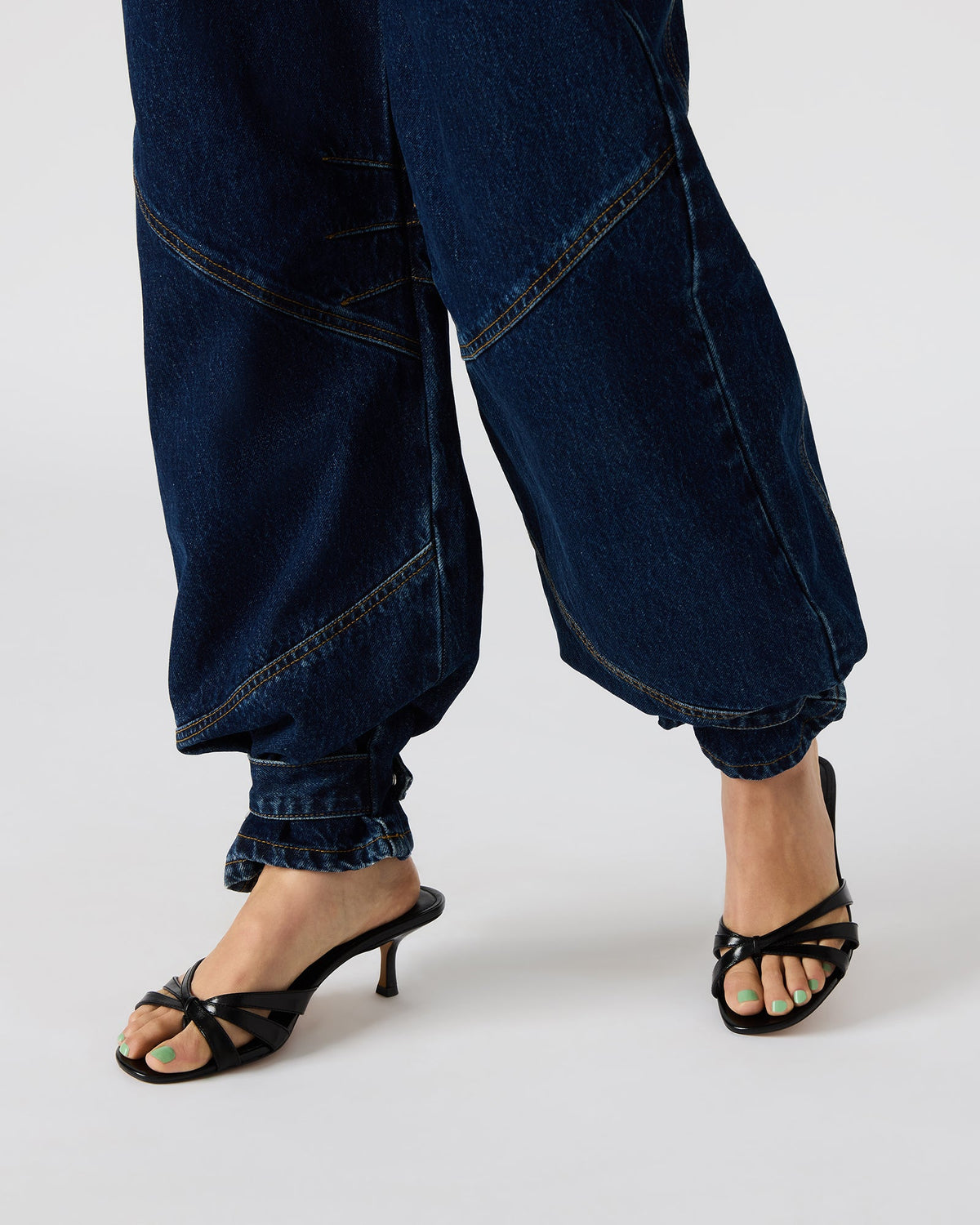 TRE DARK WASH JEAN  Famous | Online Store