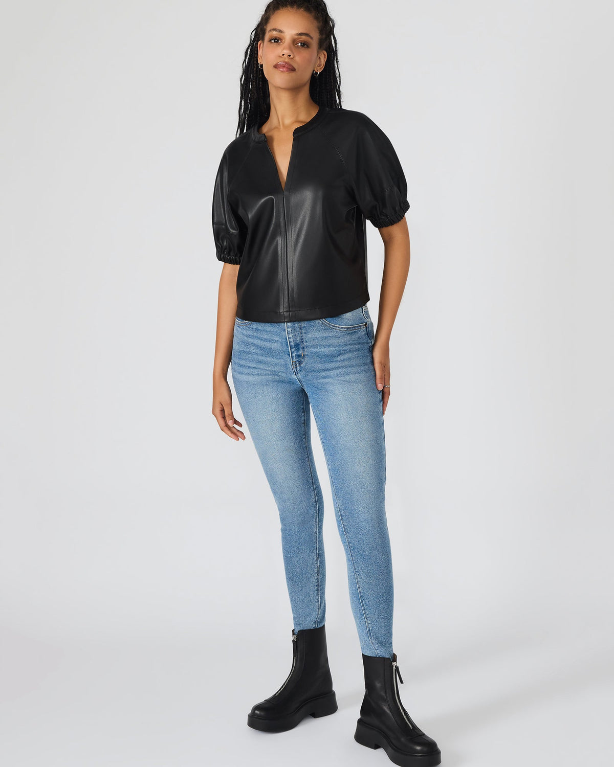 ROXANNE TOP BLACK  Famous | Online Store