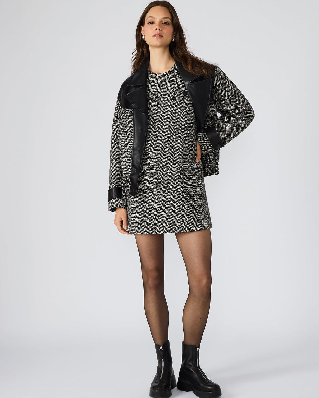 LOUIE DRESS BLACK/WHITE  Famous | Online Store