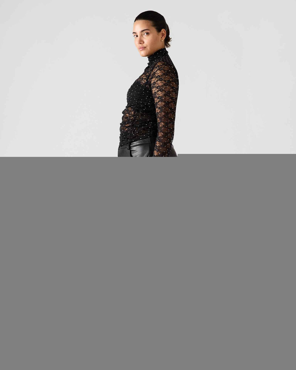 BAYLEE TOP BLACK