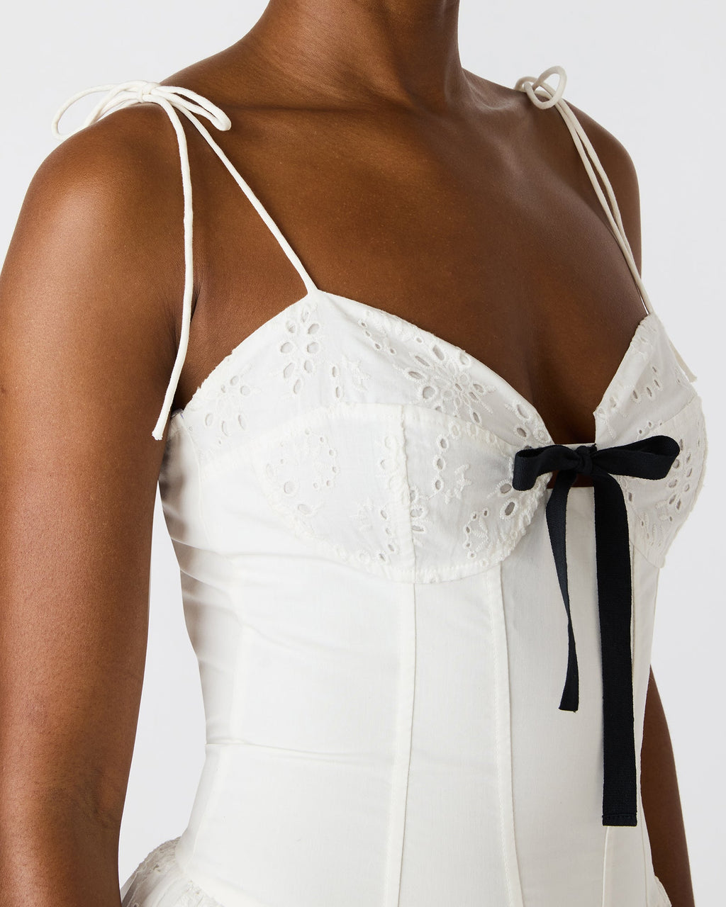 JULIARA DRESS WHITE  Famous | Online Store