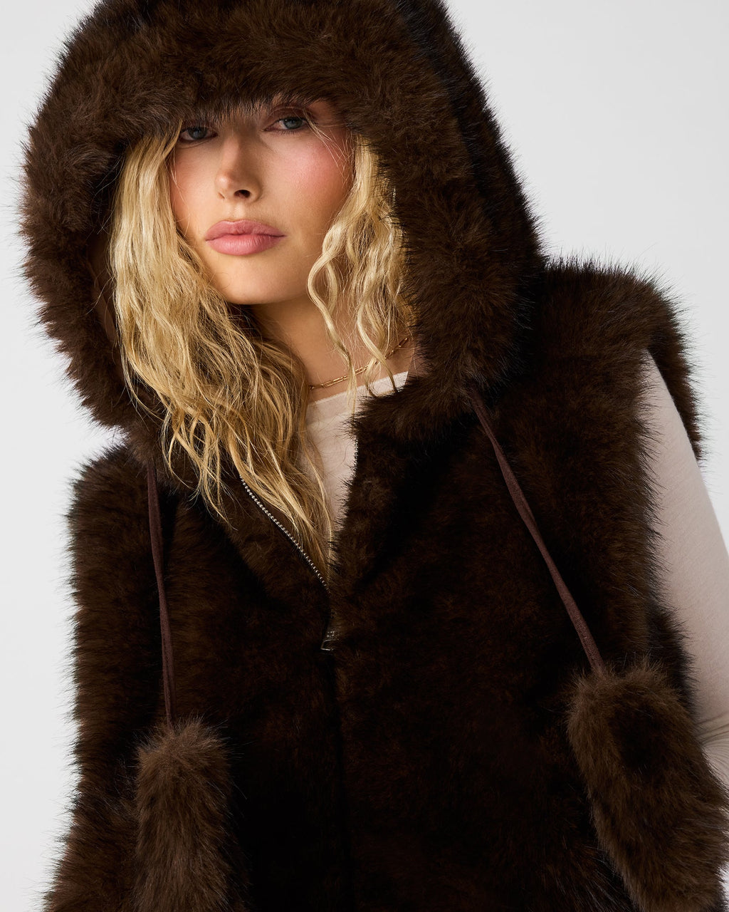 SOPHEE VEST FOSSIL BROWN  Famous | Online Store