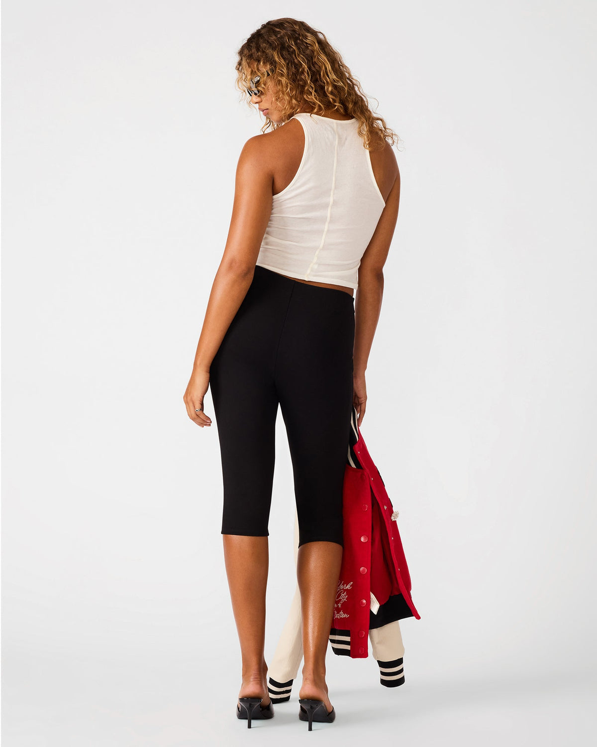 TERI KNIT CAPRI BLACK  Famous | Online Store