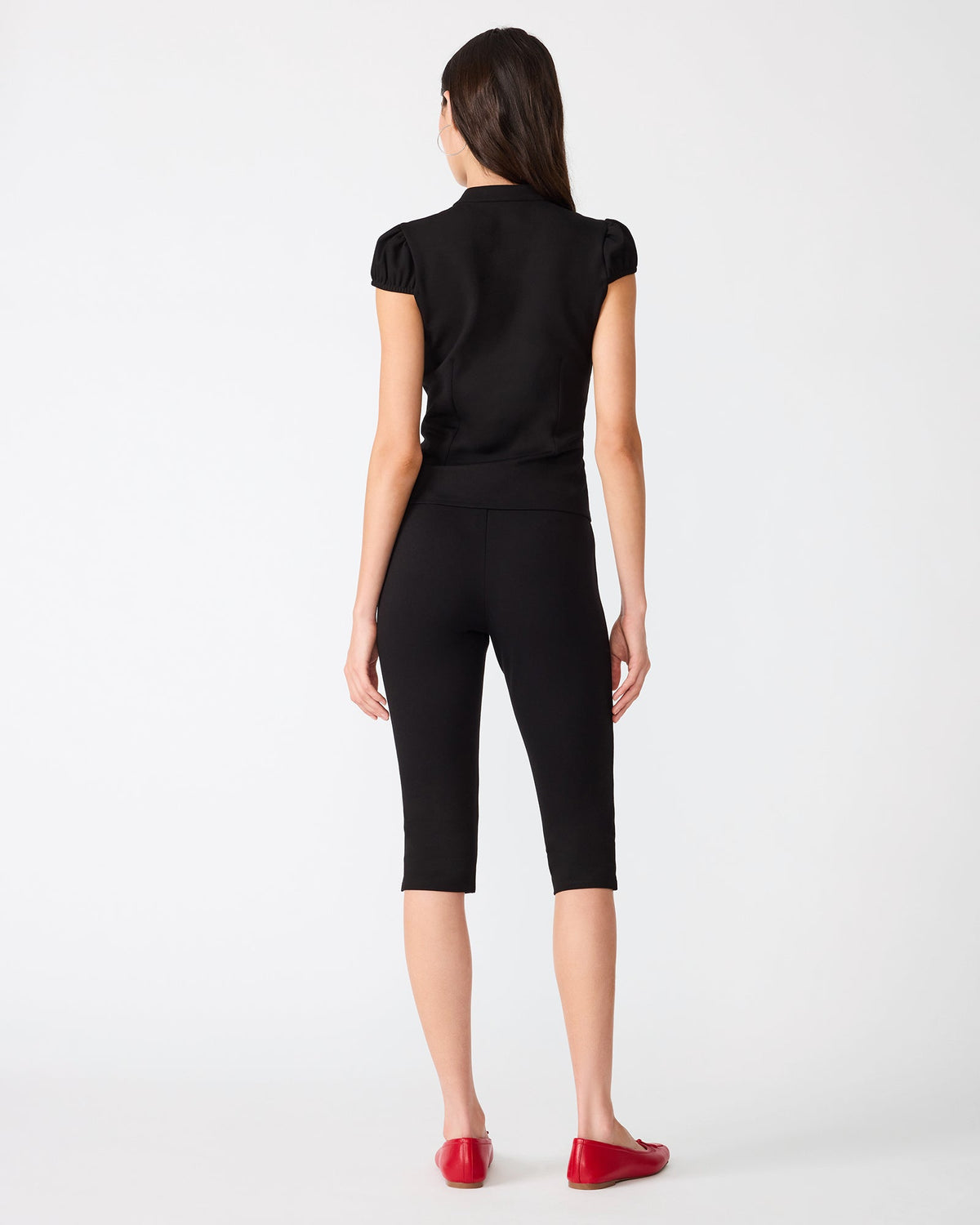 KEYHOLE TOP BLACK  Famous | Online Store