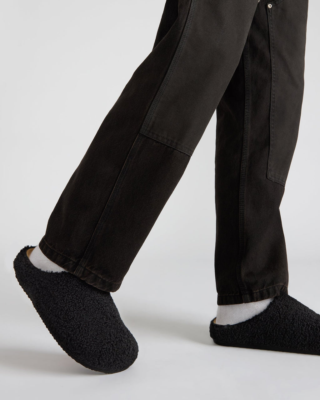 WENDELIN BLACK  Famous | Online Store