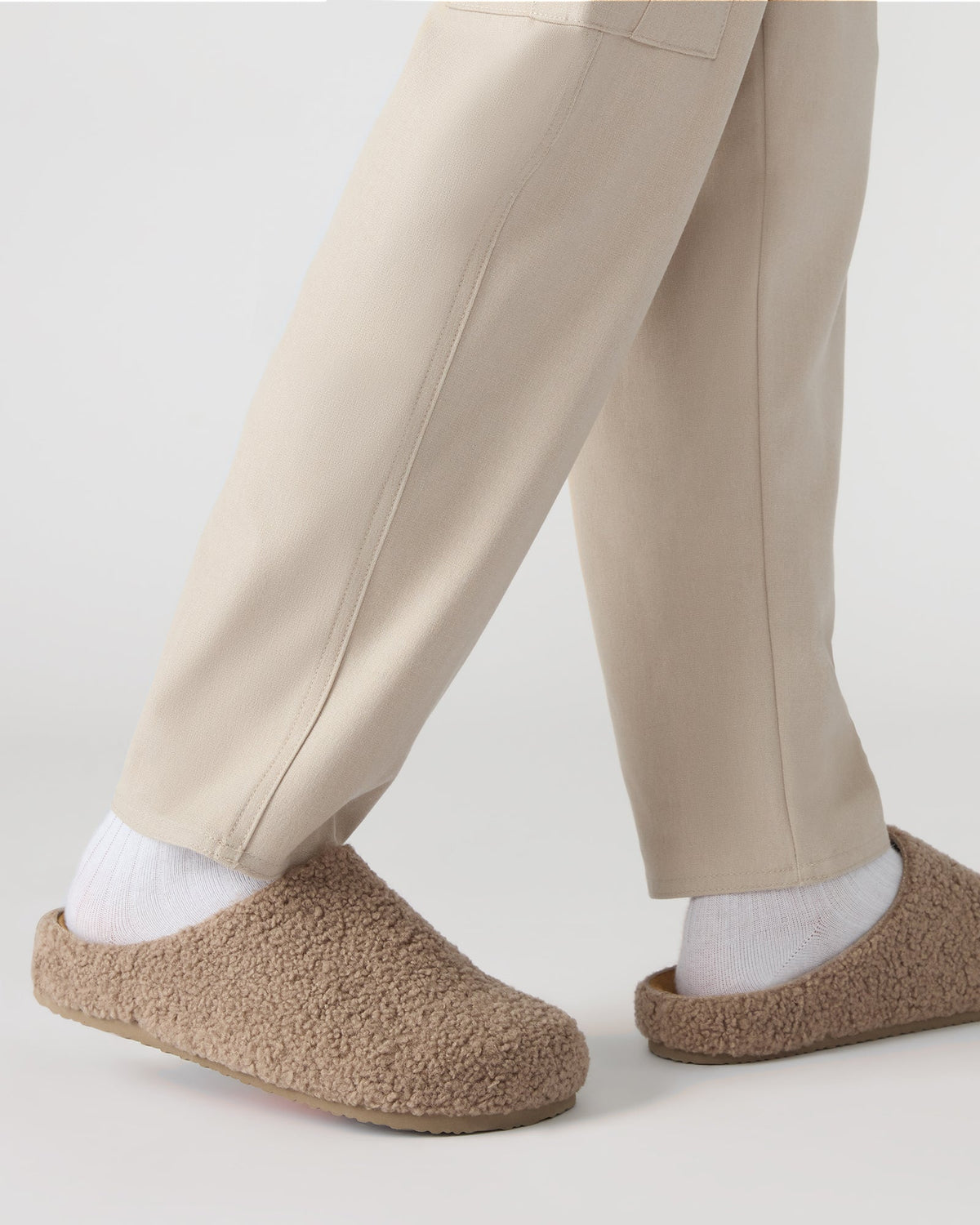 WENDELIN TAUPE  Famous | Online Store