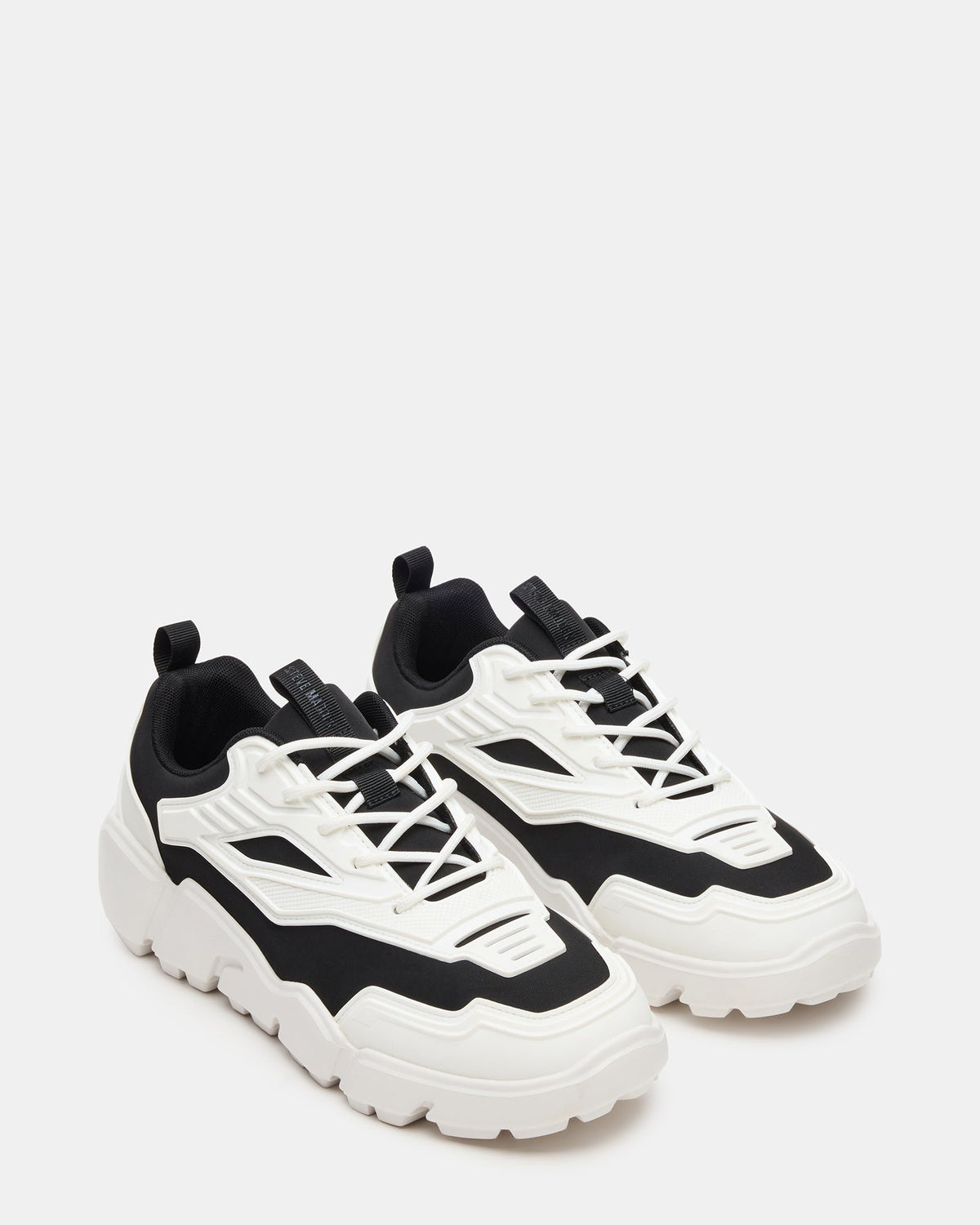 PACE BLACK/WHITE  Famous | Online Store