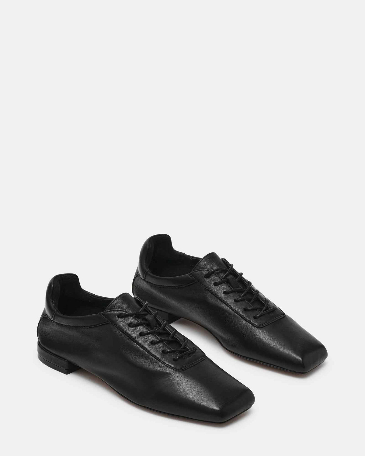 DELPHY LACE-UP BLACK LEATHER