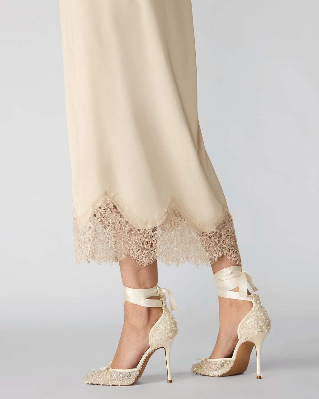 LARINA EMBELLISHED IVORY  Famous | Online Store