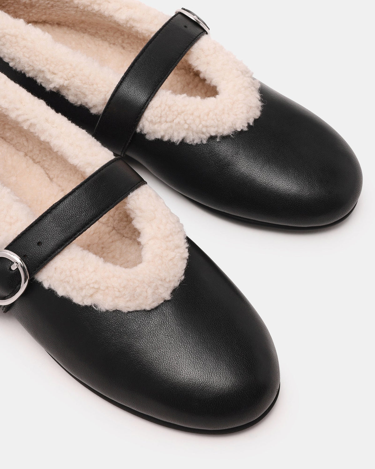 LODGE BLACK LEATHER  Famous | Online Store