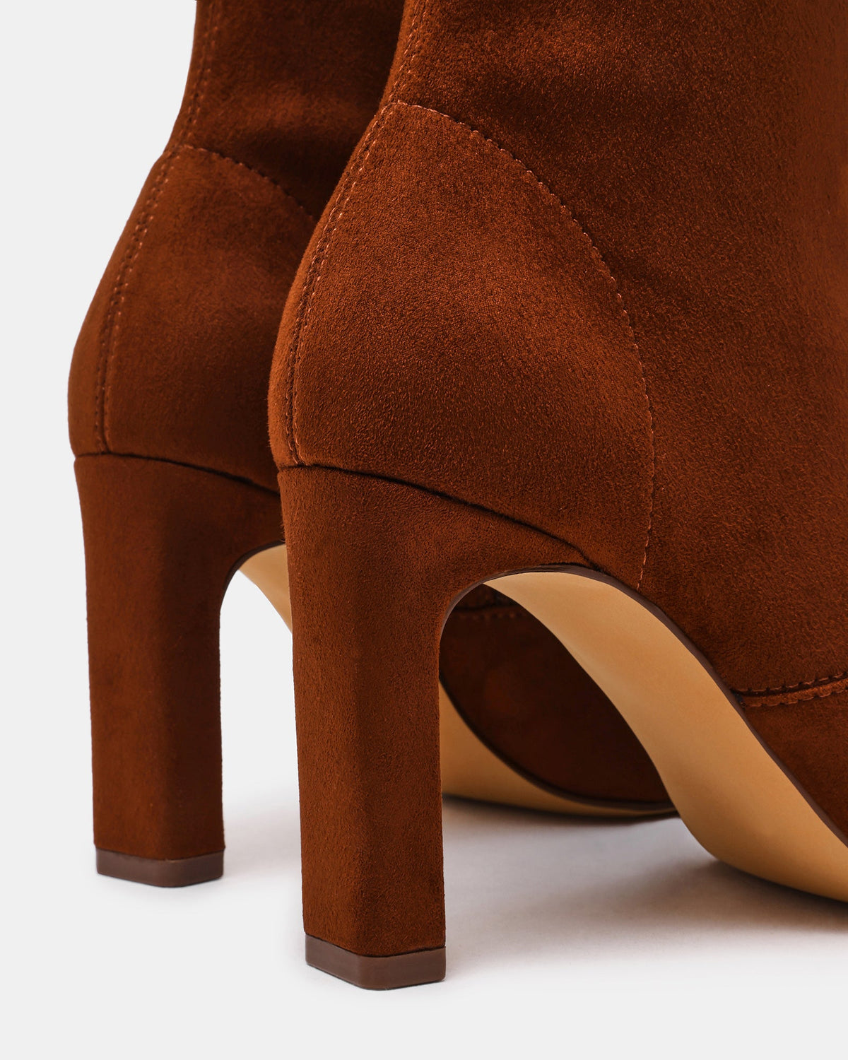 LYRICA UMBER  Famous | Online Store