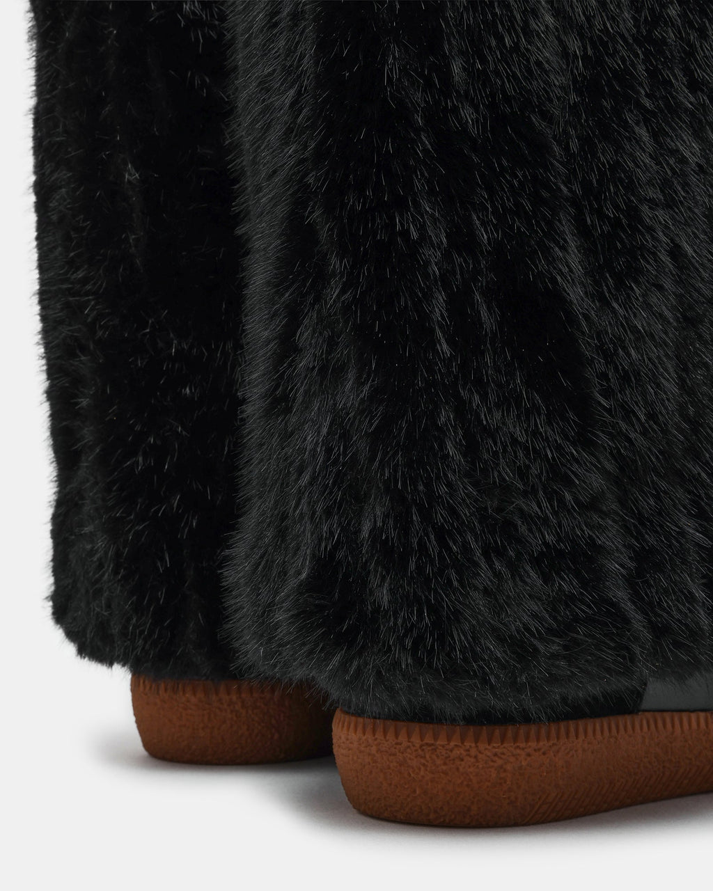 MAVIS FAUX FUR BLACK SUEDE  Famous | Online Store