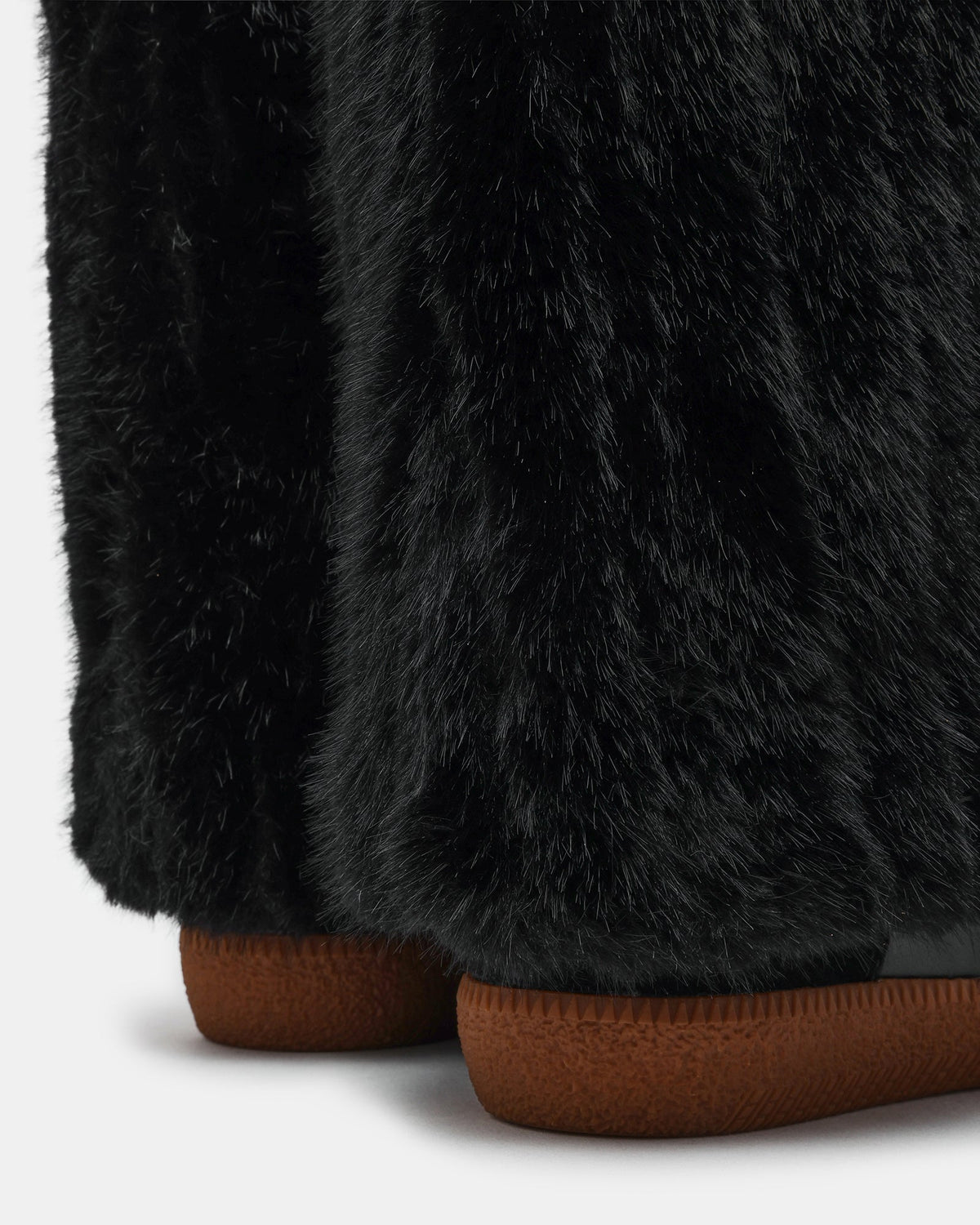 MAVIS FAUX FUR BLACK SUEDE  Famous | Online Store