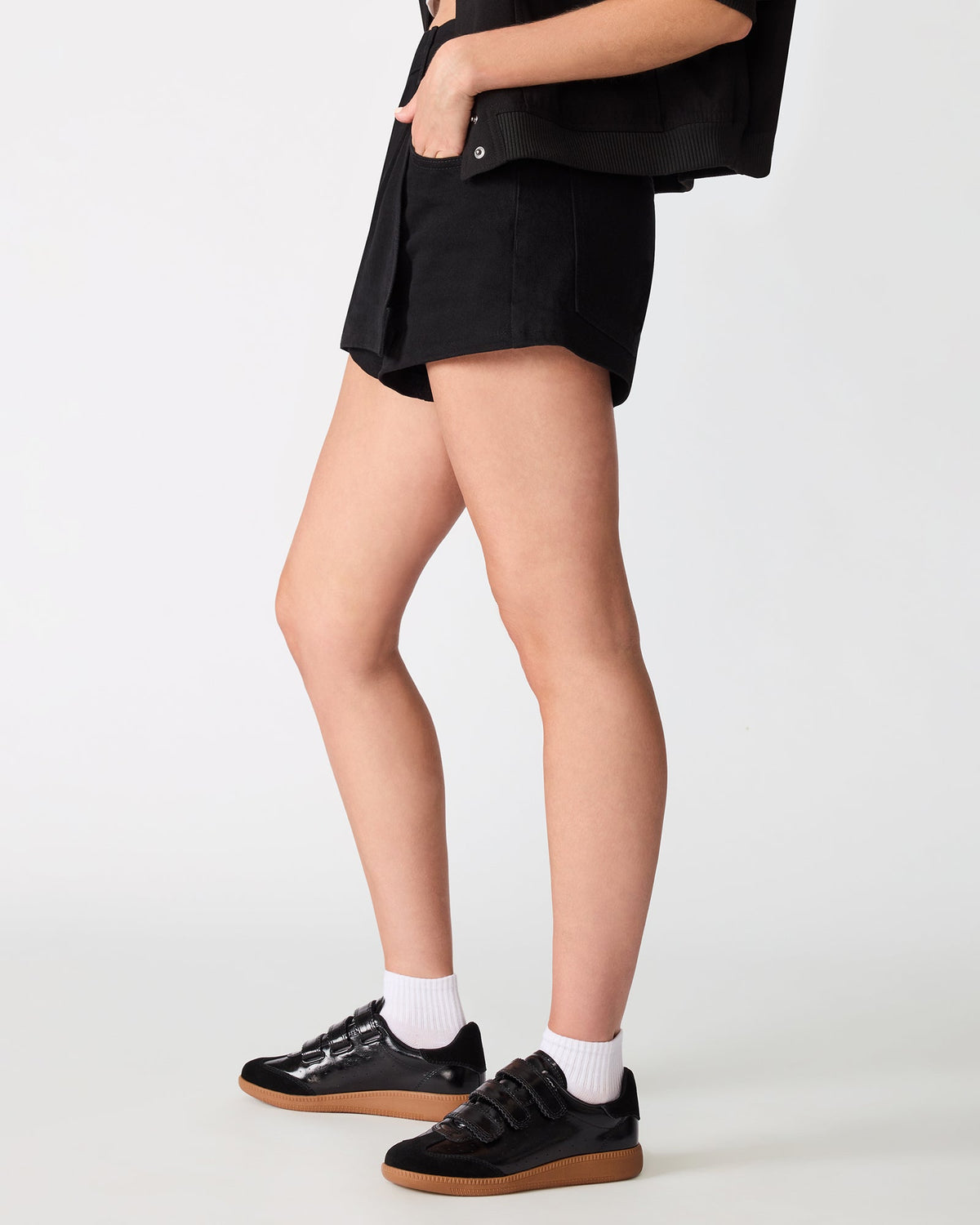 MOMENTUM BLACK GLAZED  Famous | Online Store