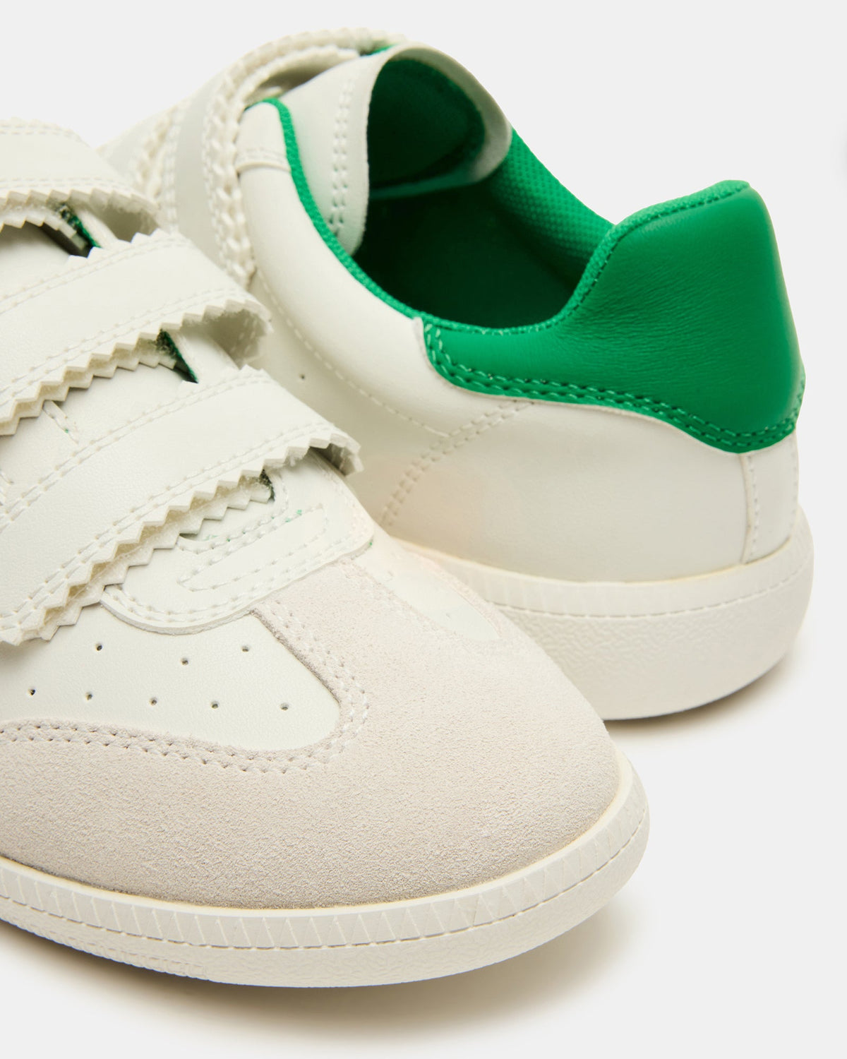 MOMENTUM WHITE/GREEN  Famous | Online Store