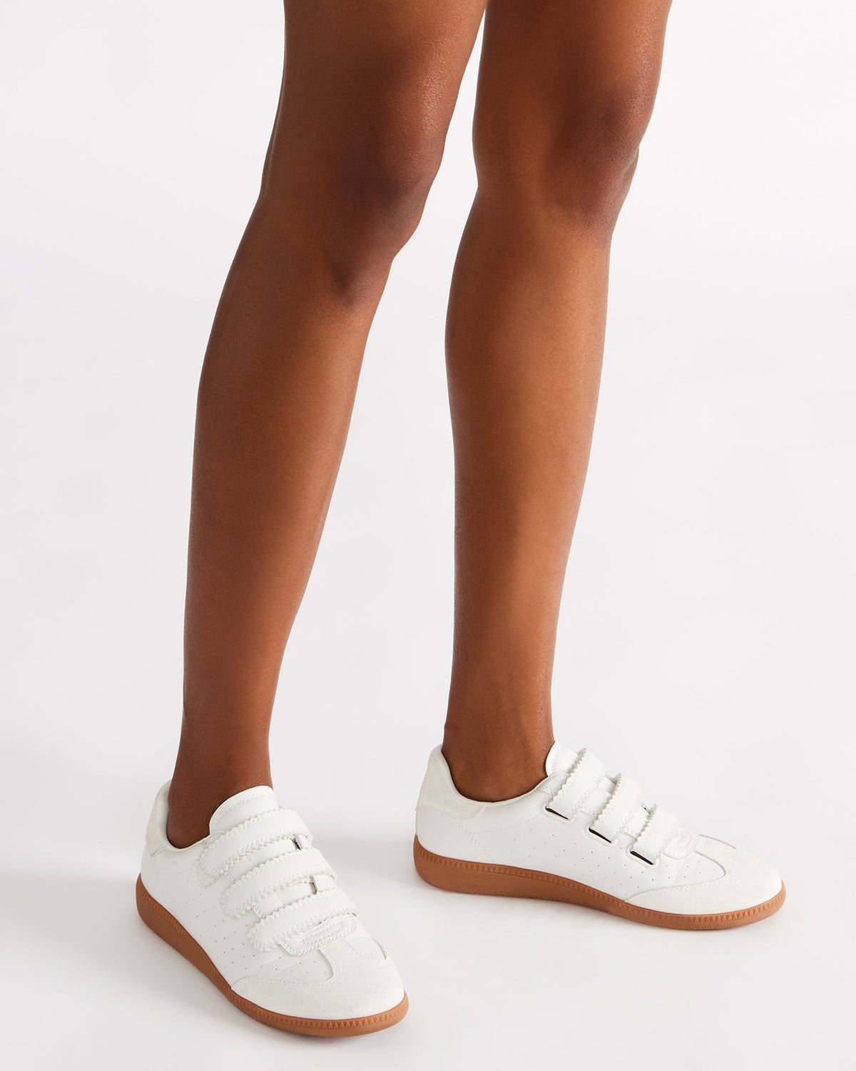 MOMENTUM WHITE  Famous | Online Store
