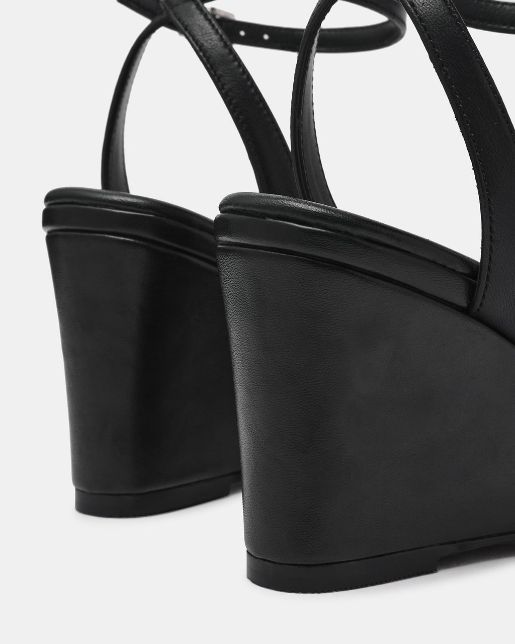 MYKA BLACK LEATHER  Famous | Online Store