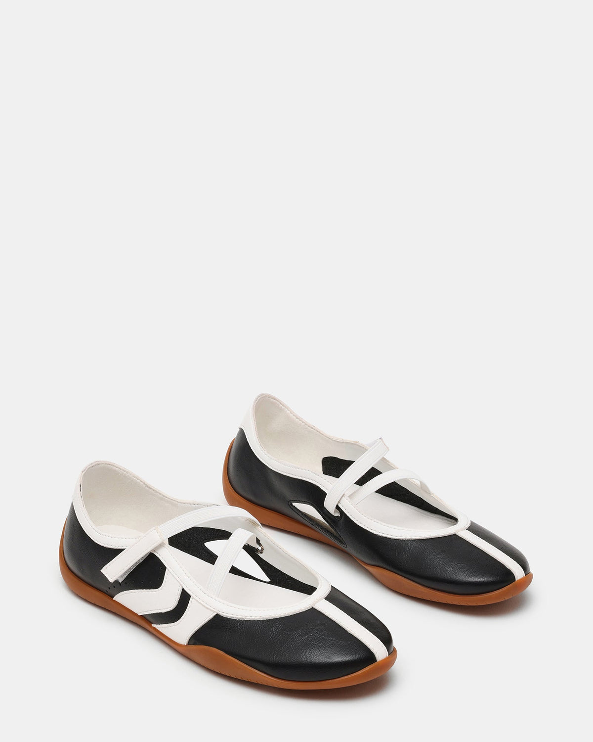 PULSE BLACK/WHITE  Famous | Online Store