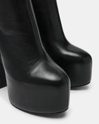 SCORN BLACK LEATHER  Famous | Online Store