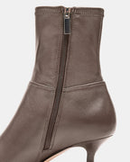 STASIA BROWN  Famous | Online Store